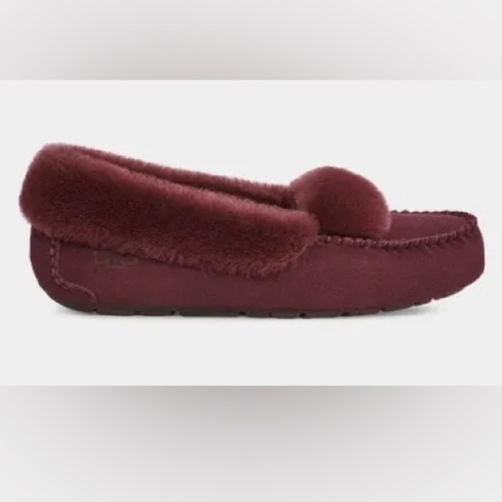 UGG Dakota Spill Seam Slippers